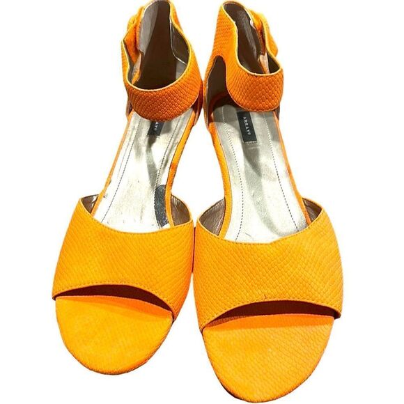 ARRAYS ORANGE SANDALS - Picture 1 of 5